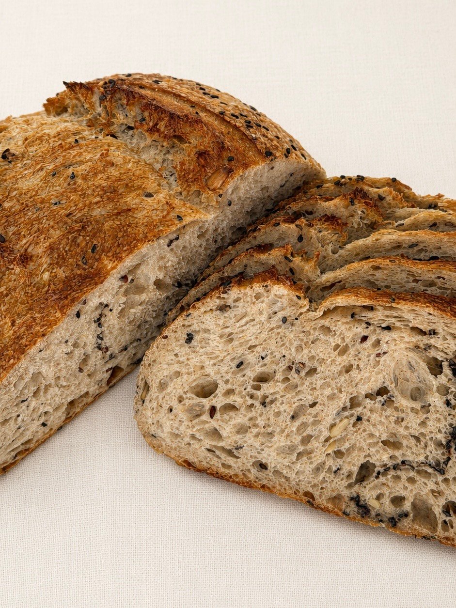 خبز ساوردو البذور الذهبية